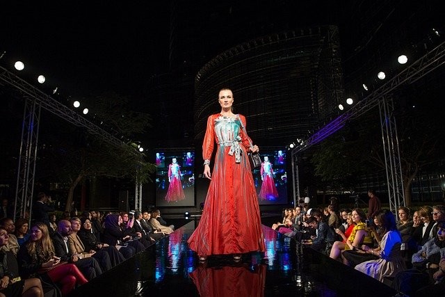 Desainer Australia Unjuk Karya di Jakarta Fashion Week 2023, Tampilkan Seni Suku Aborigin